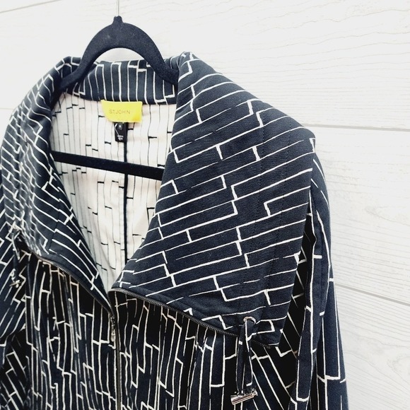 St. John Jacket - Picture 3 of 8